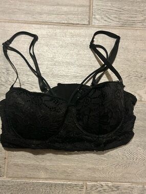 Body Frosting Black Lace Bra- size 36B